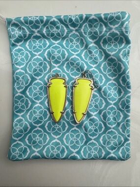 Kendra Scott Neon Yellow Sky Earrings